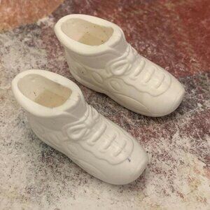 Barbie Doll 2000 Sydney Olympic Fan Sneaker High Top Lace Tennis Shoes White